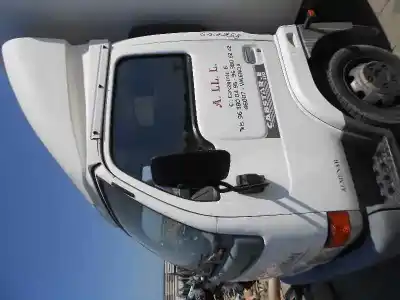 Sloopvoertuig nissan cabstar e 3.0d van het jaar 2000 aangedreven bd30d