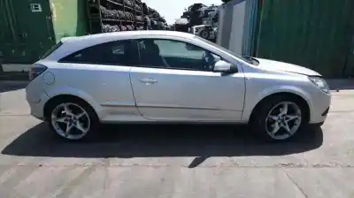 Здавання транспортного засобу opel astra gtc 1.7 16v cdti року 2005 потужний z17dth