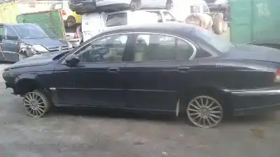 Veicolo di demolizione jaguar x-type 2.2 d classic dell'anno 2005 alimentato bg