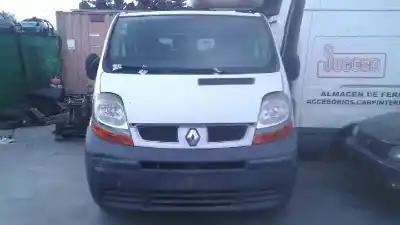Sloopvoertuig RENAULT TRAFIC COMBI (AB 4.01) 6 - plazas. acristalado parcial 2.9t Combi corto van het jaar 2003 aangedreven F9Q U7