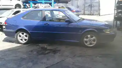 Veículo de Sucata saab 9-3 berlina 2.2 tid do ano 2001 alimentado d223l