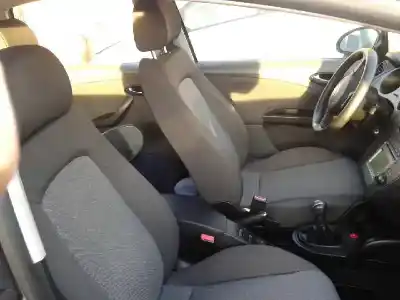 Véhicule à la ferraille seat toledo (5p2) 1.9 tdi de l'année 2005 alimenté bjb