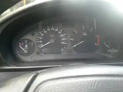 Scrapping Vehicle bmw serie 3 compacto (e36) 318tds of the year 2000 powered 17 4t 1 d