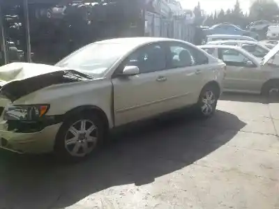 Veículo de Sucata volvo s40 berlina 2.0 diesel cat do ano 2004 alimentado d4204t