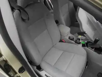 Veículo de Sucata volvo s40 berlina 2.0 diesel cat do ano 2004 alimentado d4204t