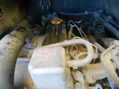 Veicolo di demolizione nissan atleon 110 dell'anno 2001 alimentato bd30d