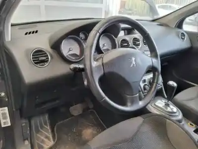 Veículo de Sucata peugeot 308 sport do ano 2008 alimentado 9hz o 9h01