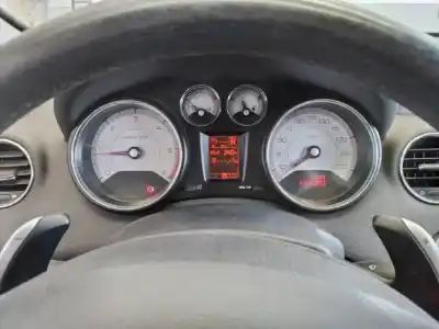 Veículo de Sucata peugeot 308 sport do ano 2008 alimentado 9hz o 9h01