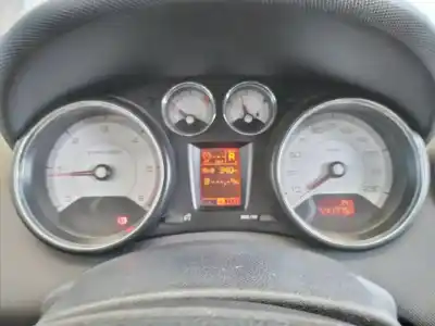 Veículo de Sucata peugeot 308 sport do ano 2008 alimentado 9hz o 9h01