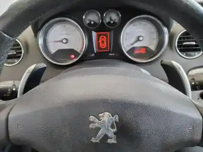 Veículo de Sucata peugeot 308 sport do ano 2008 alimentado 9hz o 9h01