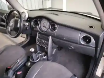 Scrapping Vehicle bmw mini (r50,r53) one d of the year 2004 powered 1nd