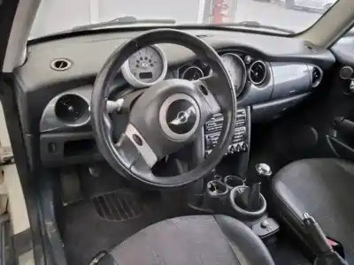 Scrapping Vehicle bmw mini (r50,r53) one d of the year 2004 powered 1nd