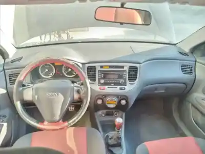 Scrapping Vehicle kia rio 1.5 crdi ex2 of the year 2006 powered d4fa
