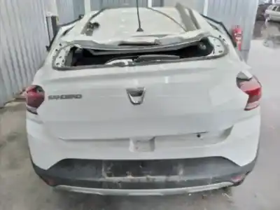 Veículo de Sucata dacia sandero iii stepway comfort do ano 2021 alimentado h4de4