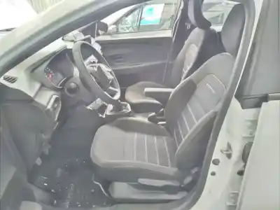 Veículo de Sucata dacia sandero iii stepway comfort do ano 2021 alimentado h4de4