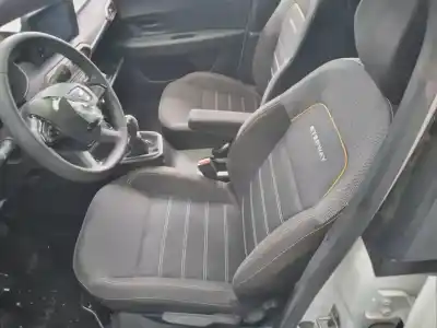 Veículo de Sucata dacia sandero iii stepway comfort do ano 2021 alimentado h4de4