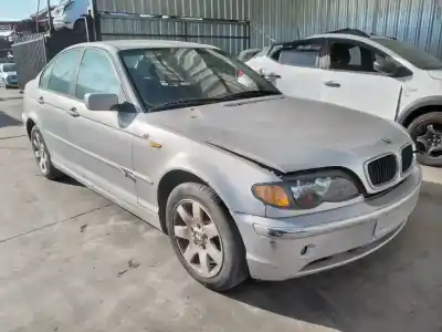 Vehicul casat bmw serie 3 berlina (e46) 318i al anului 2002 alimentat n42b20a