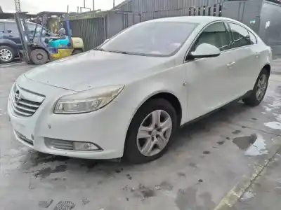 Veículo de Sucata opel insignia berlina essentia do ano 2011 alimentado a20dt