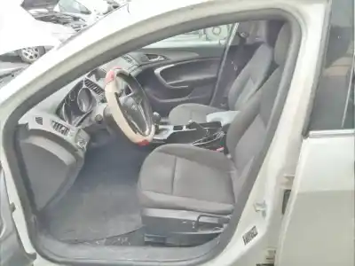 Veículo de Sucata opel insignia berlina essentia do ano 2011 alimentado a20dt