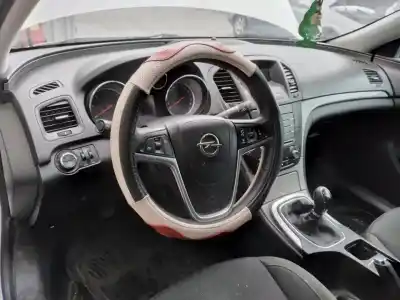 Veículo de Sucata opel insignia berlina essentia do ano 2011 alimentado a20dt