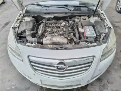 Veículo de Sucata opel insignia berlina essentia do ano 2011 alimentado a20dt