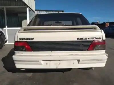 Véhicule à la ferraille peugeot 309 srdt de l'année 1991 alimenté a8b