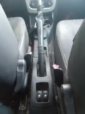 Vehicul casat dacia sandero laureate al anului 2011 alimentat d4ff7