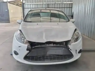 Véhicule à la ferraille ford fiesta (cb1) trend de l'année 2010 alimenté spjc