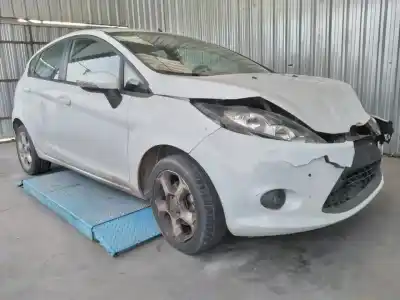 Véhicule à la ferraille ford fiesta (cb1) trend de l'année 2010 alimenté spjc