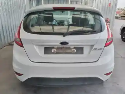 Véhicule à la ferraille ford fiesta (cb1) trend de l'année 2010 alimenté spjc