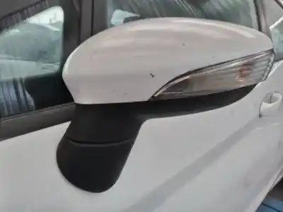 Véhicule à la ferraille ford fiesta (cb1) trend de l'année 2010 alimenté spjc