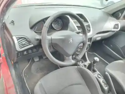 Véhicule à la ferraille peugeot 206+ básico de l'année 2009 alimenté hfx