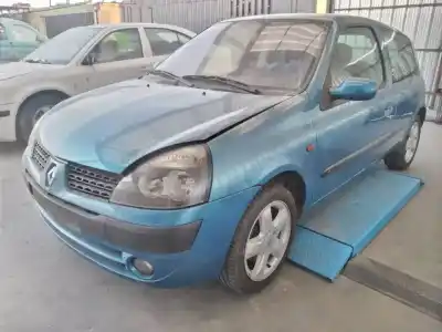 Здавання транспортного засобу renault clio ii fase ii (b/cb0) confort dynamique року 2001 потужний d4fb7