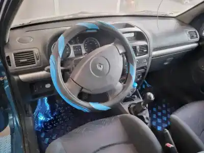 Здавання транспортного засобу renault clio ii fase ii (b/cb0) confort dynamique року 2001 потужний d4fb7