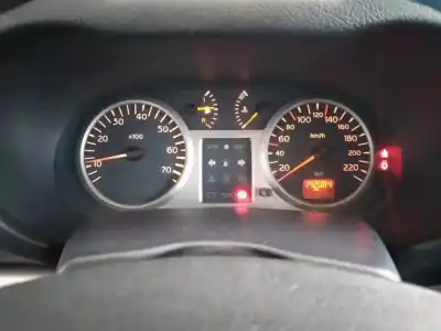 Здавання транспортного засобу renault clio ii fase ii (b/cb0) confort dynamique року 2001 потужний d4fb7