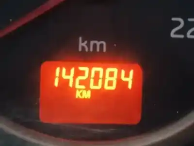 Здавання транспортного засобу renault clio ii fase ii (b/cb0) confort dynamique року 2001 потужний d4fb7