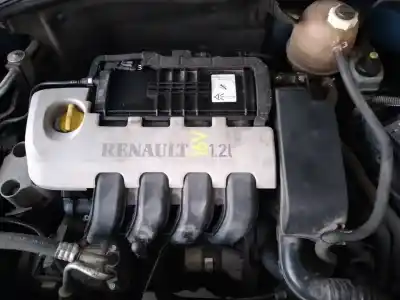 Здавання транспортного засобу renault clio ii fase ii (b/cb0) confort dynamique року 2001 потужний d4fb7