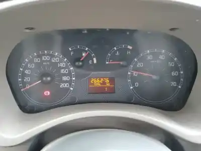 Veicolo di demolizione fiat panda (169) 1.2 8v dynamic dell'anno 2004 alimentato 188a4000