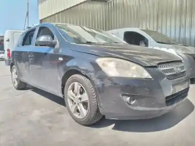 Scrapping Vehicle kia cee´d emotion of the year 2007 powered d4fb