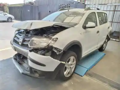 Veículo de Sucata dacia sandero stepway do ano 2013 alimentado h4ba4