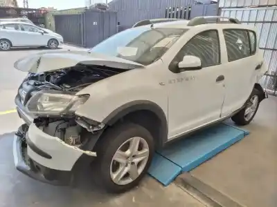 Veículo de Sucata dacia sandero stepway do ano 2013 alimentado h4ba4