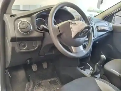 Veículo de Sucata dacia sandero stepway do ano 2013 alimentado h4ba4