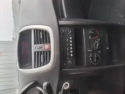 Vehicul casat peugeot 207 x-line al anului 2007 alimentat kfv