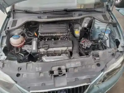 Veículo de Sucata seat ibiza (6j5) reference do ano 2010 alimentado bxw