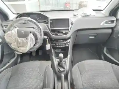 Scrapping Vehicle peugeot 208 style of the year 2016 powered hm01 / hmz