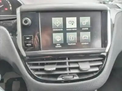 Scrapping Vehicle peugeot 208 style of the year 2016 powered hm01 / hmz