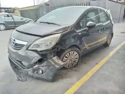 Veicolo di demolizione opel meriva b selective dell'anno 2013 alimentato a17dts