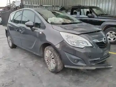 Veicolo di demolizione opel meriva b selective dell'anno 2013 alimentato a17dts