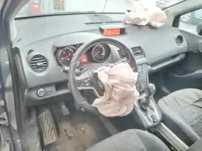 Veicolo di demolizione opel meriva b selective dell'anno 2013 alimentato a17dts