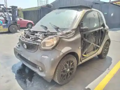 Veículo de Sucata smart fortwo coupe basis (66kw) (453.344) do ano 2016 alimentado h4bc401